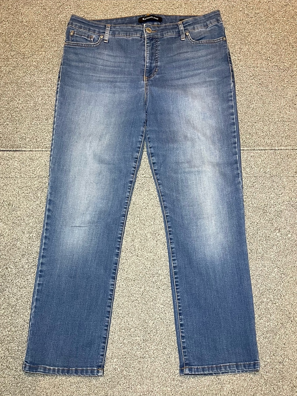 Bandolino Mandie Denim Jeans Womens Size 14 Small Blue Mid Rise Straight Leg